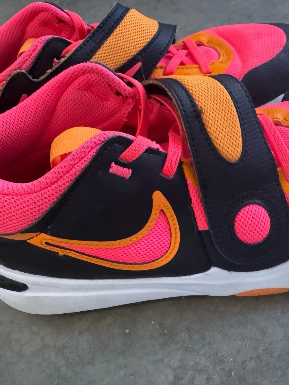 Nike Kids Sneakers in Pink and Orange